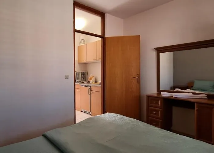 Apartment Mark - 10 M From Sea Medulin